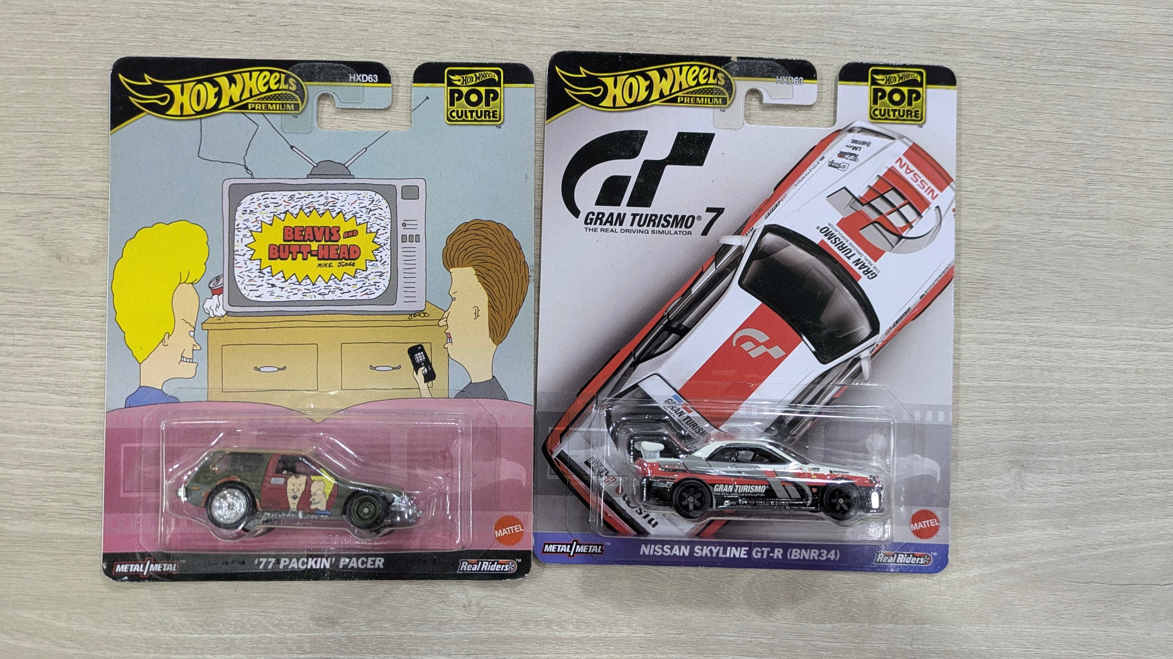 Hotwheels premium pop culture NISSAN SKYLINE GT-R (BNR34) and 77 PACKIN' PACER combo