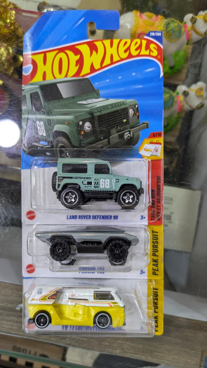 Hotwheels 2026 A case 3 pcs combo at mrp defender
