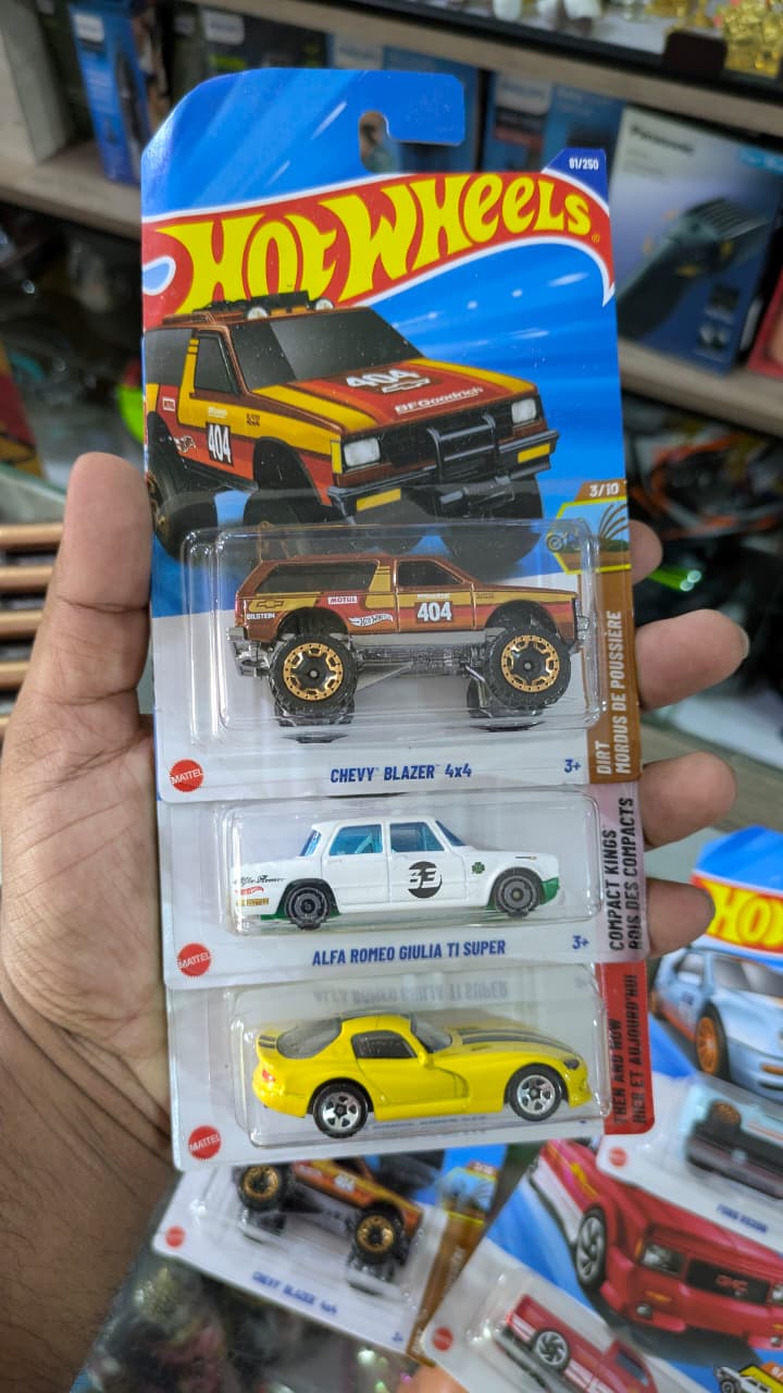 Hotwheels q case 2025 Chevy combos