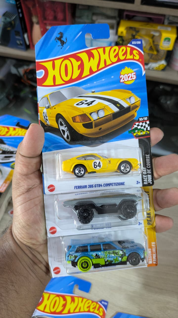 Hotwheels q case 2025 Ferrari365 gtb4 combo