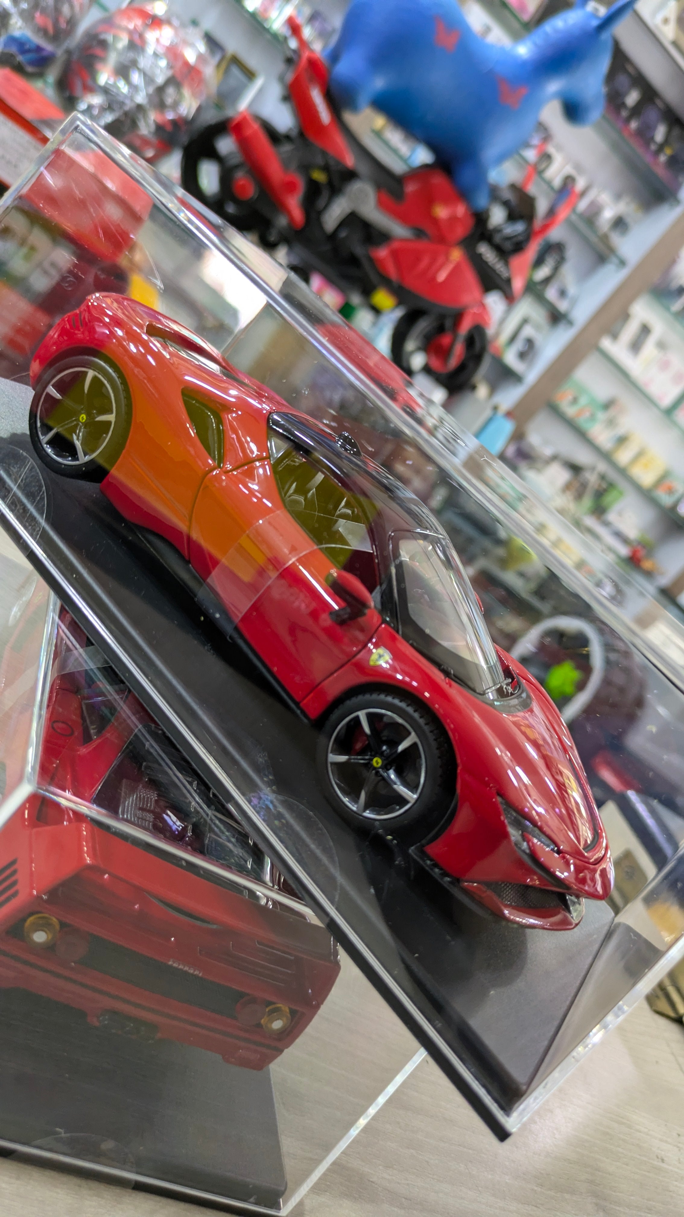 FERRARI SF90 1:24 LICENSED DIECAST MODEL BBURAGO