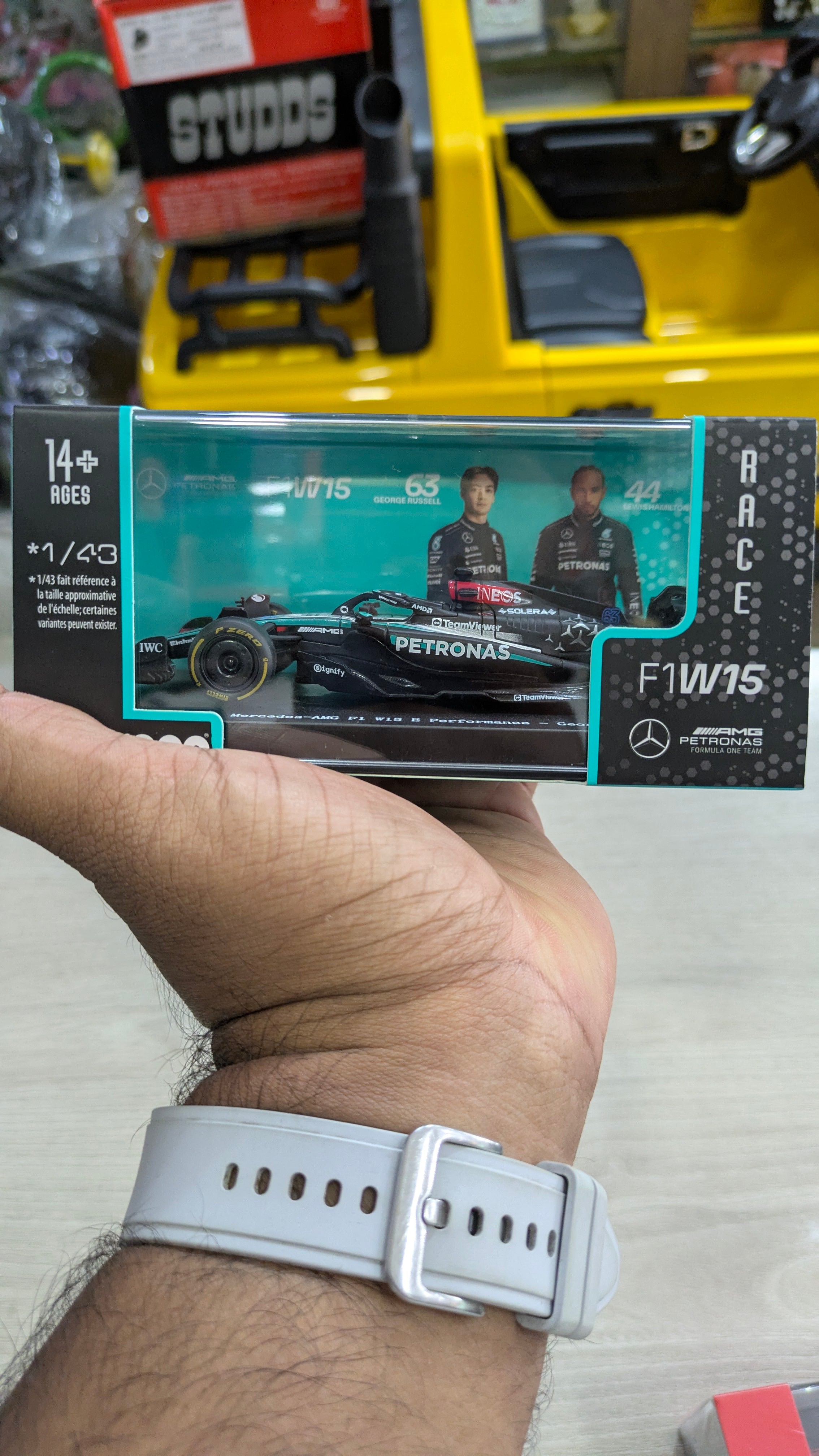 Mercedes-Benz W15 No.63 1:43 Bburago licensed Formula 1 diecast scale model