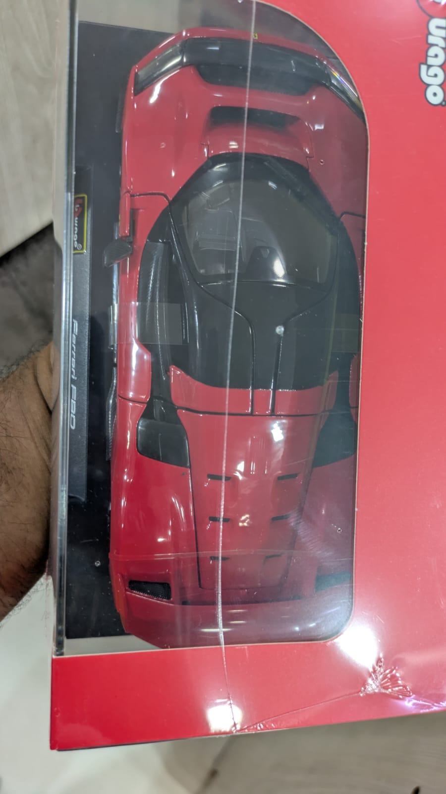 1:24 BBURAGO FERRARI F80 Diecast car