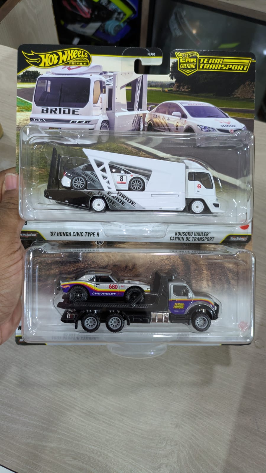 Hotwheels team transport terra torque and civic combo mrp