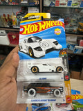 Hotwheels la liebre and nomad