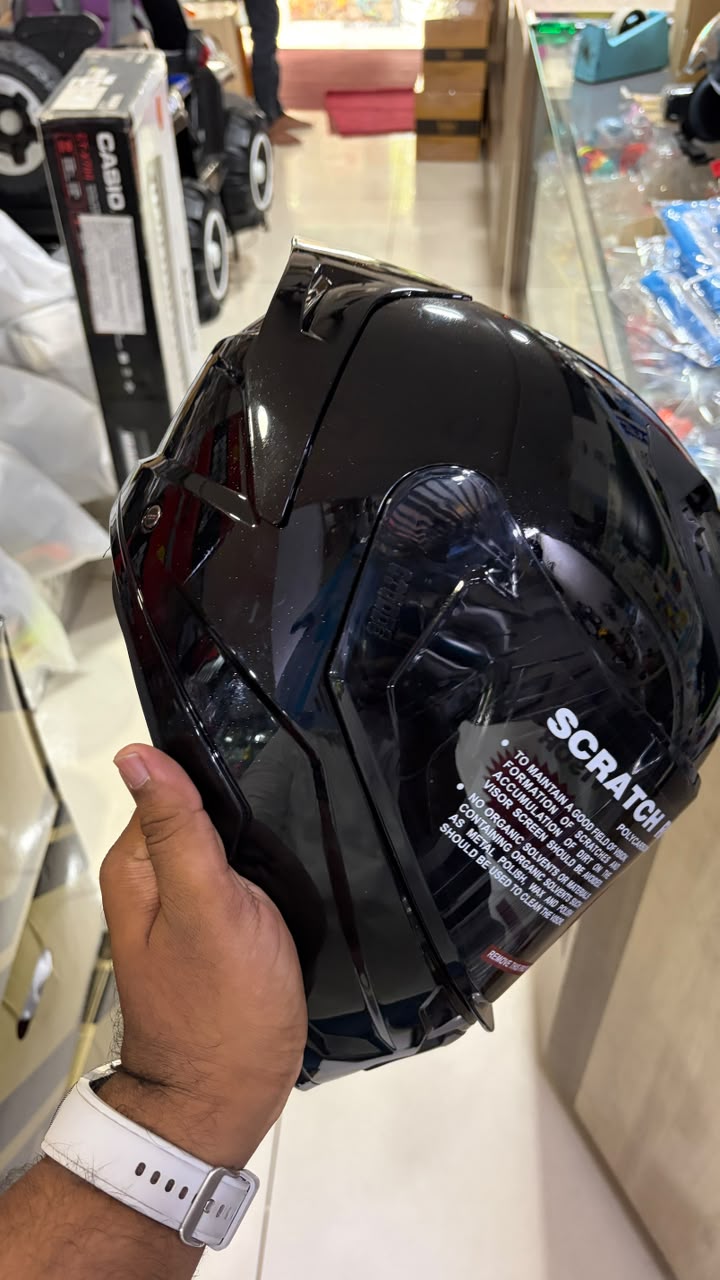 Studds Raider super glossy black full face helmet(smoke visor fitted)