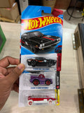 HOTWHEELS 70 Dodge Hemi Challenger with fantasy combo