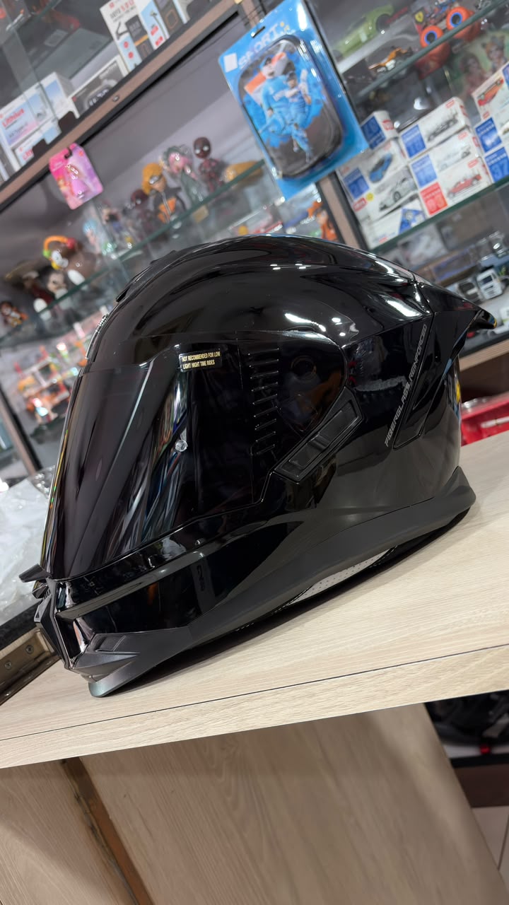 Steelbird Fighter Sbh 57 glossy black