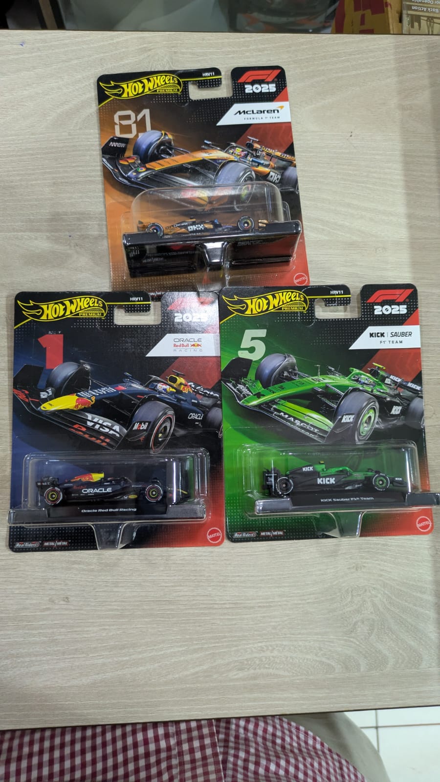 Hotwheels F1 premium 3 pcs set mrp 799*3