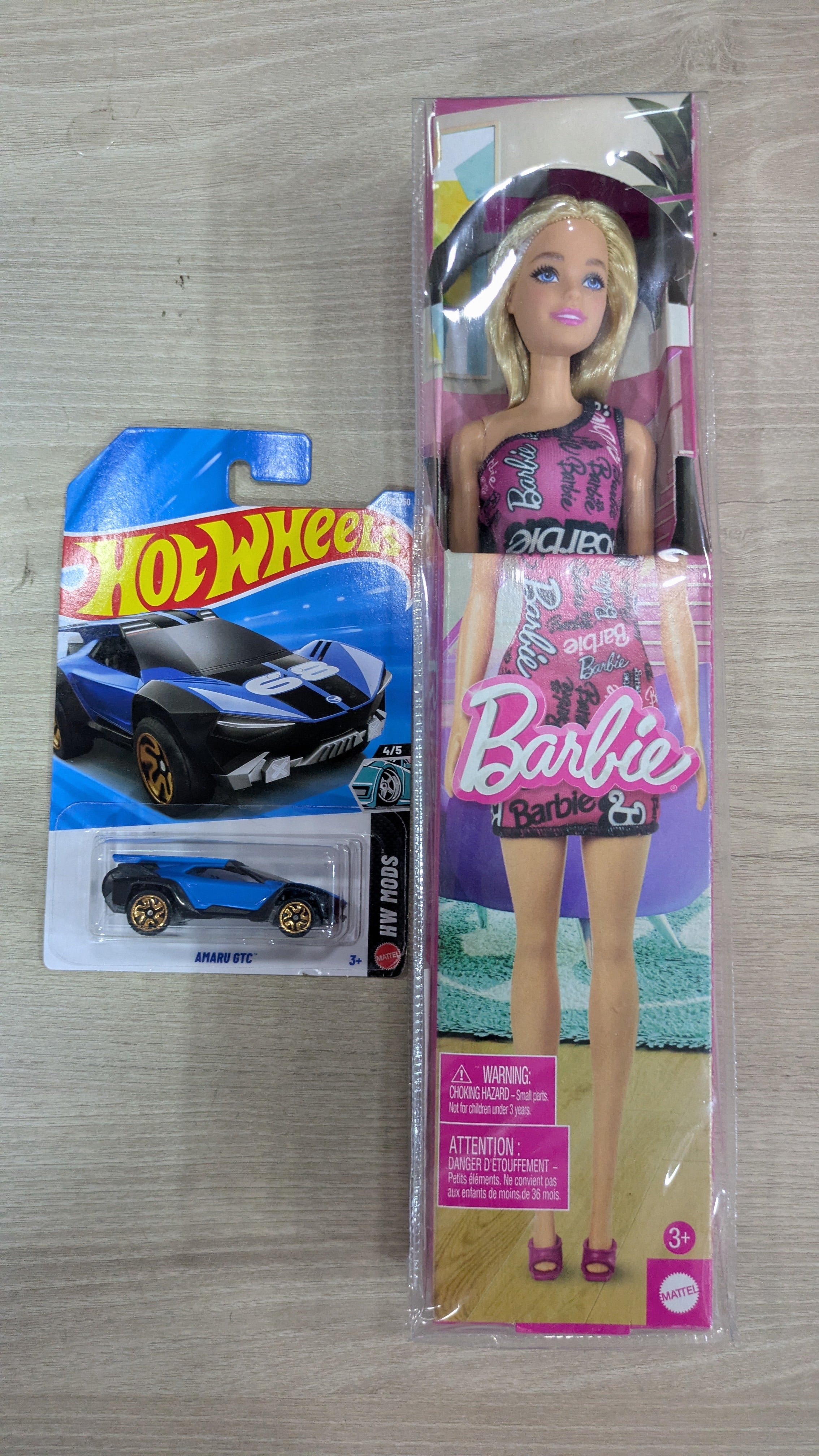HOTWHEELS J CASE TREASURE HUNT BARBIE COMBO