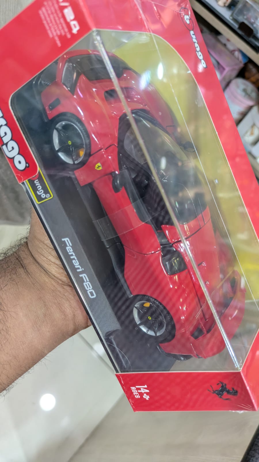1:24 BBURAGO FERRARI F80 Diecast car
