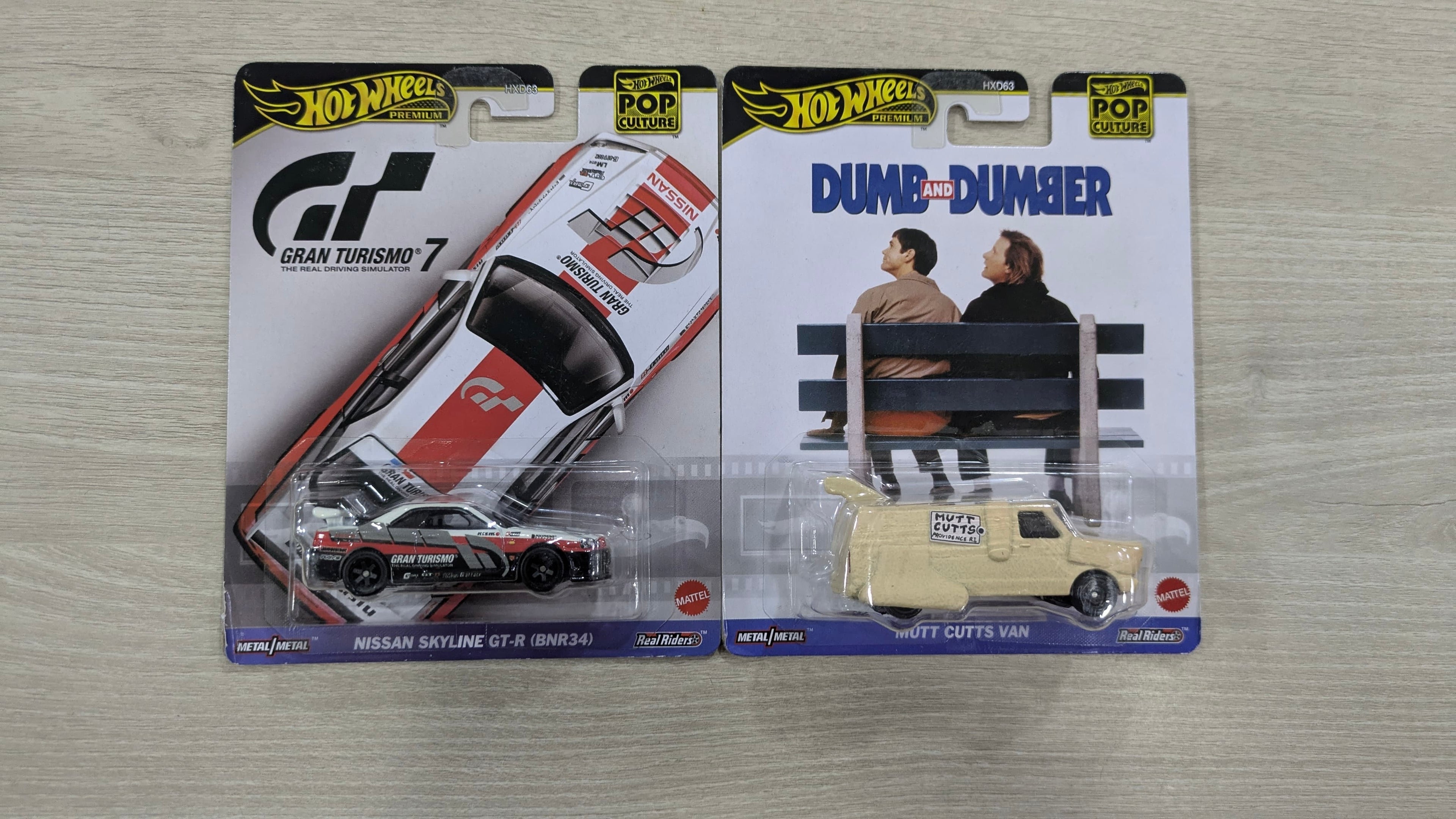 Hotwheels premium pop culture NISSAN SKYLINE GT-R (BNR34) and MUTT CUTTS VAN Combo