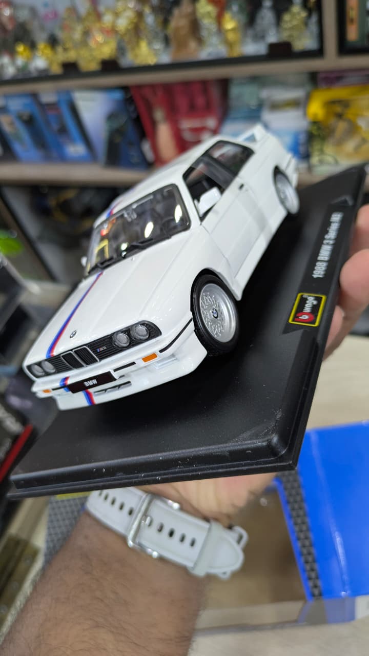 1988 BMW 3 Series M3 White 1:24 Bburago licensed diecast Scale Model car