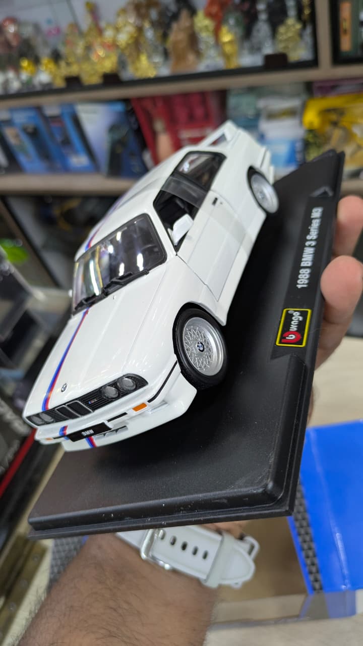 1988 BMW 3 Series M3 White 1:24 Bburago licensed diecast Scale Model car