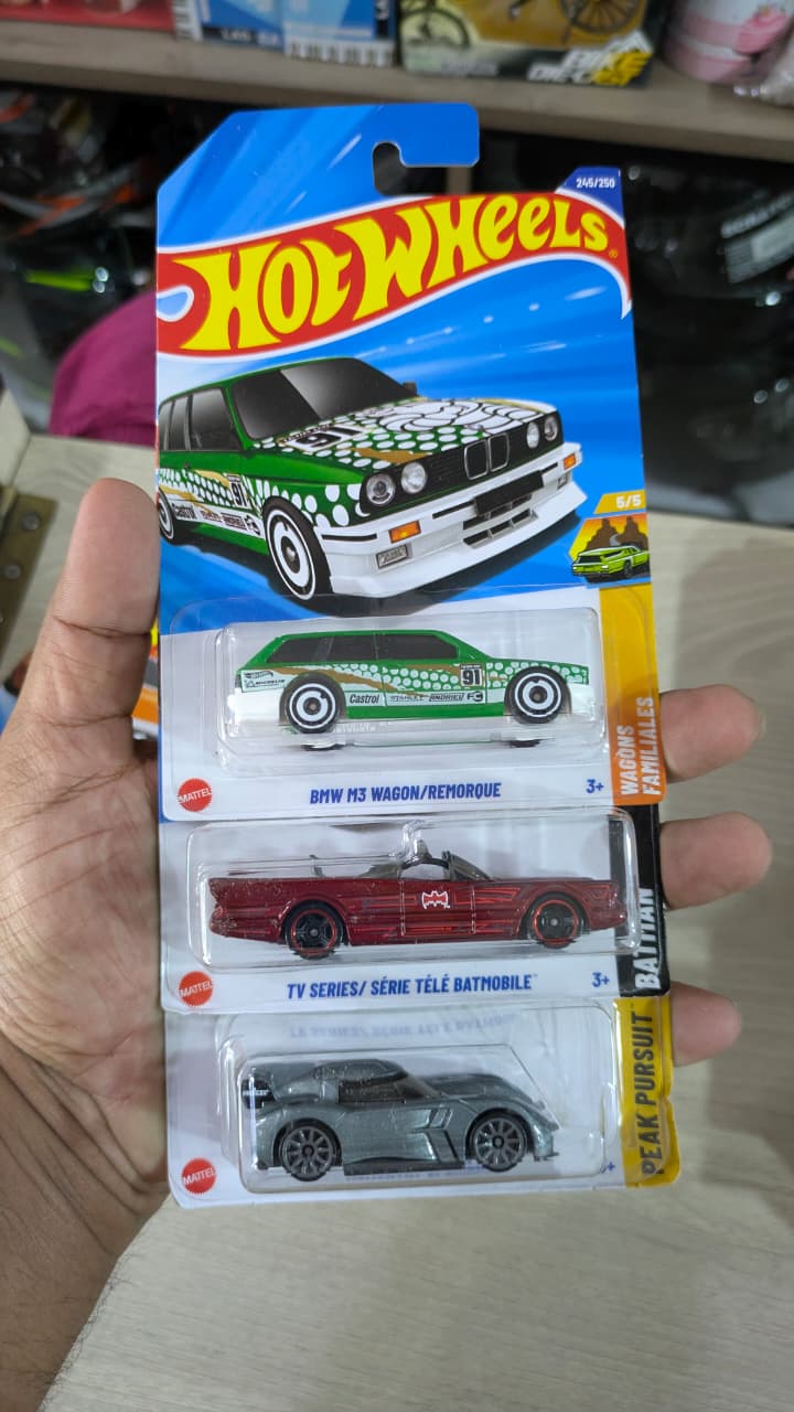 Hotwheels q case 2025 bmw combo