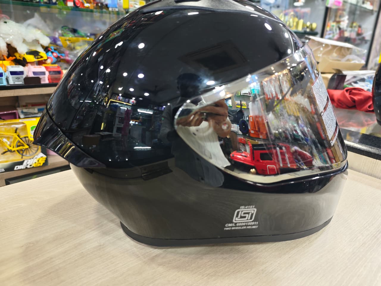 Vega bolt glossy black full face helmet(free any one visor)