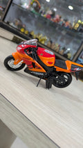 1:18 YAMAHA YZF R7 Maisto licensed Diecast bike