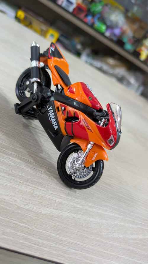 1:18 YAMAHA YZF R7 Maisto licensed Diecast bike