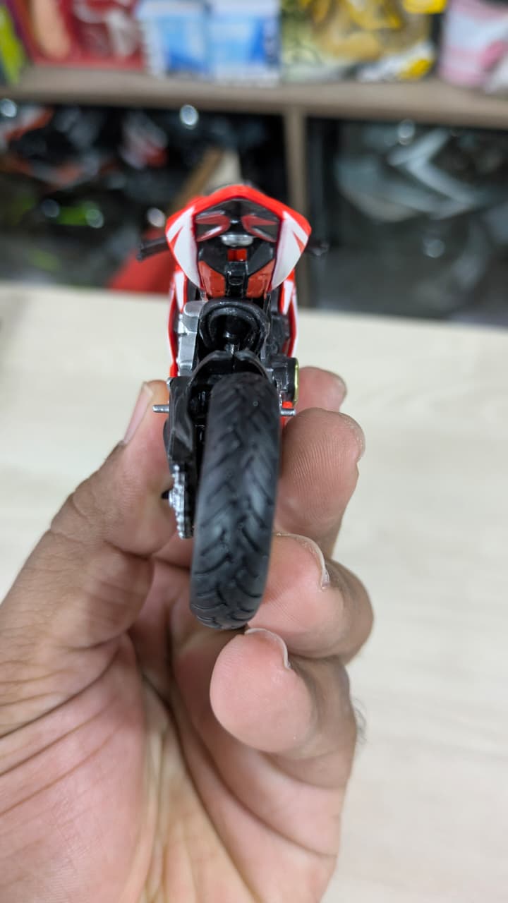 1:18 DUCATI 1199 superleggera licensed Maisto Diecast bike