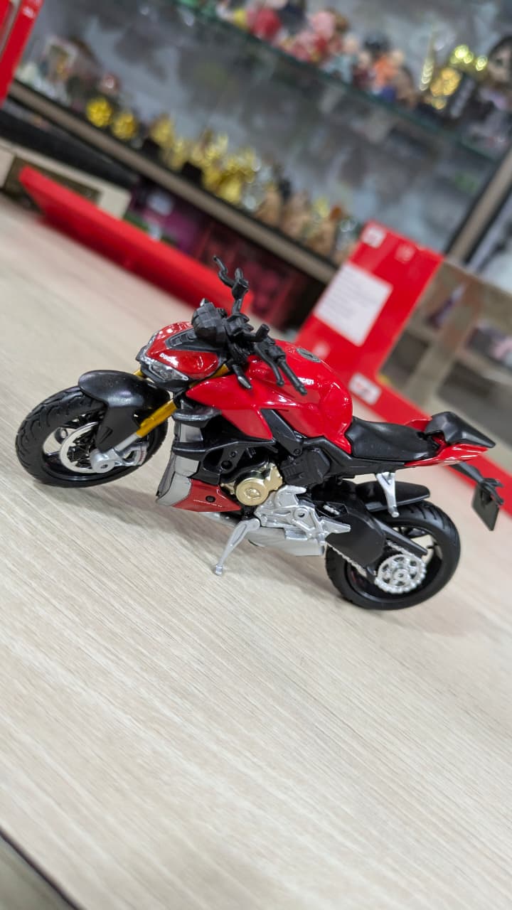 1:18 Maisto Ducati supernaked v4s licensed Diecast bike
