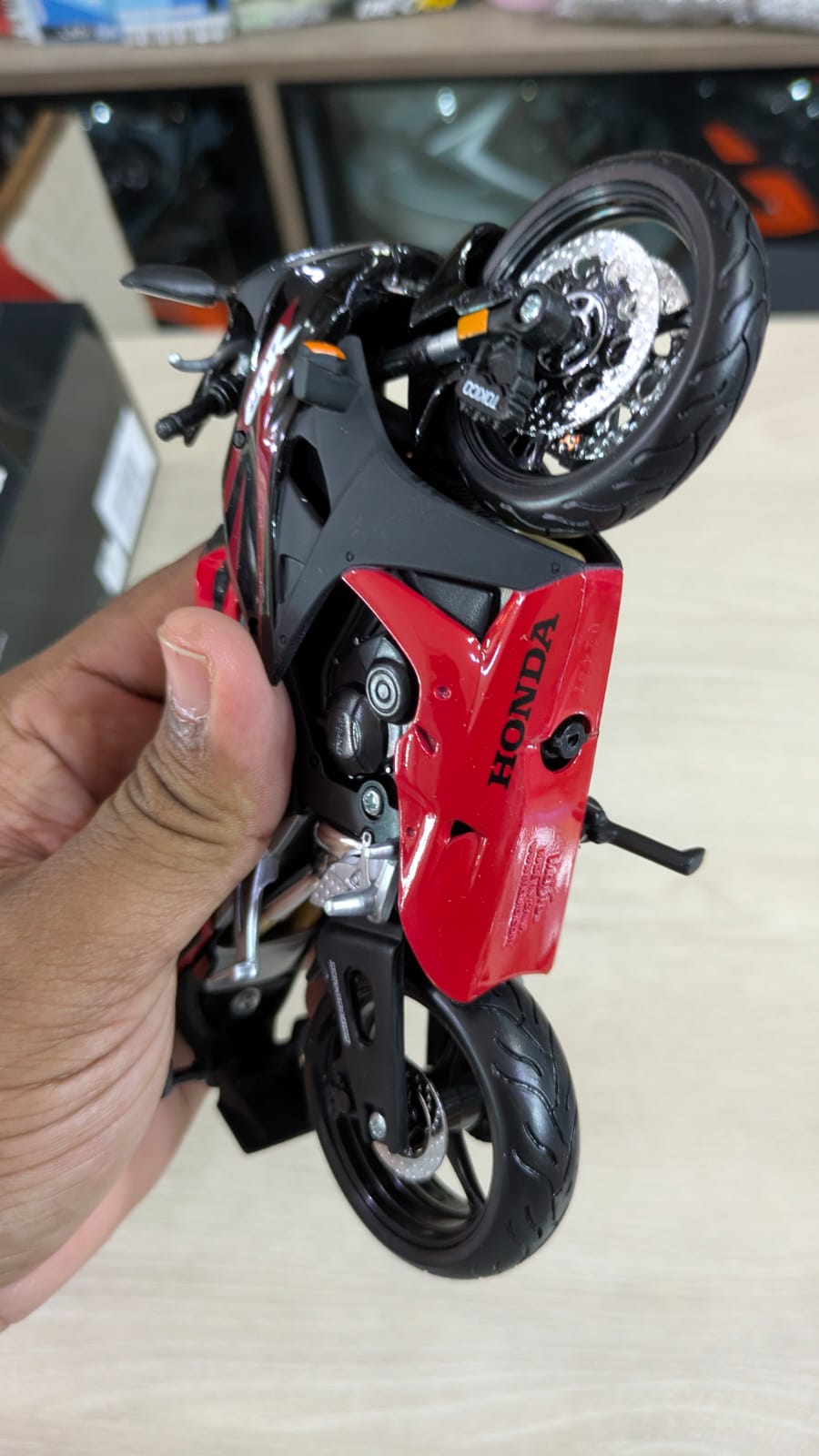 1:12 Honda CBR600 RR licensed Maisto  Diecast bike