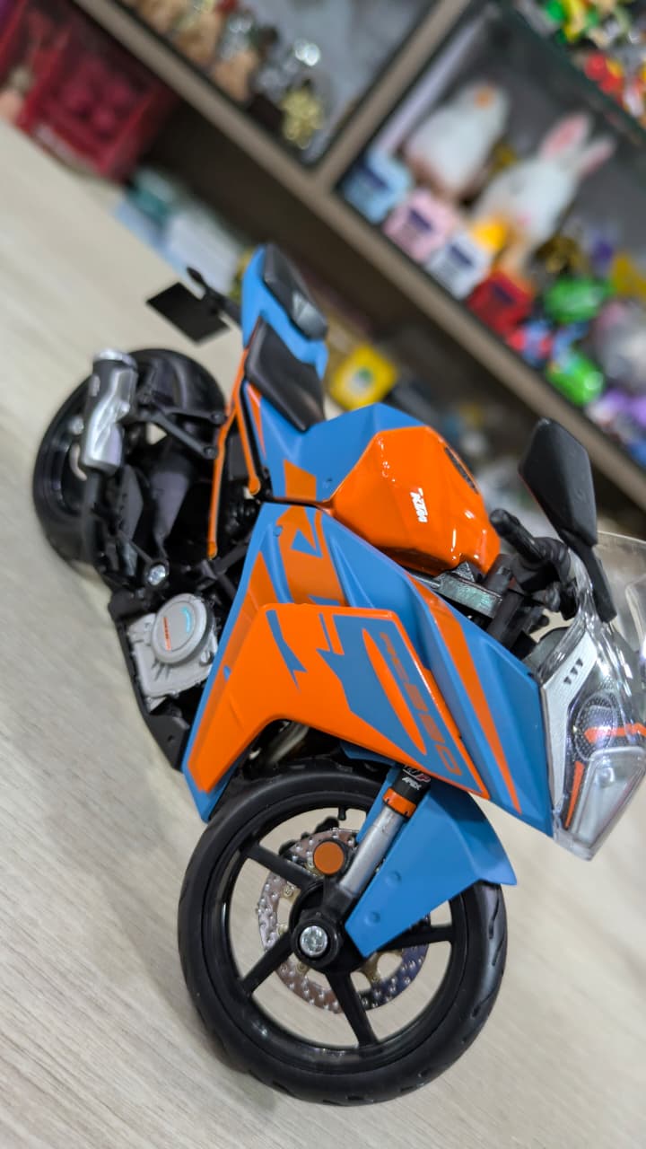 1:12 KTM RC390 licensed Maisto Diecast bike