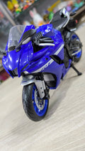 1:12 YAMAHA YZF R1 licensed Maisto Diecast bike