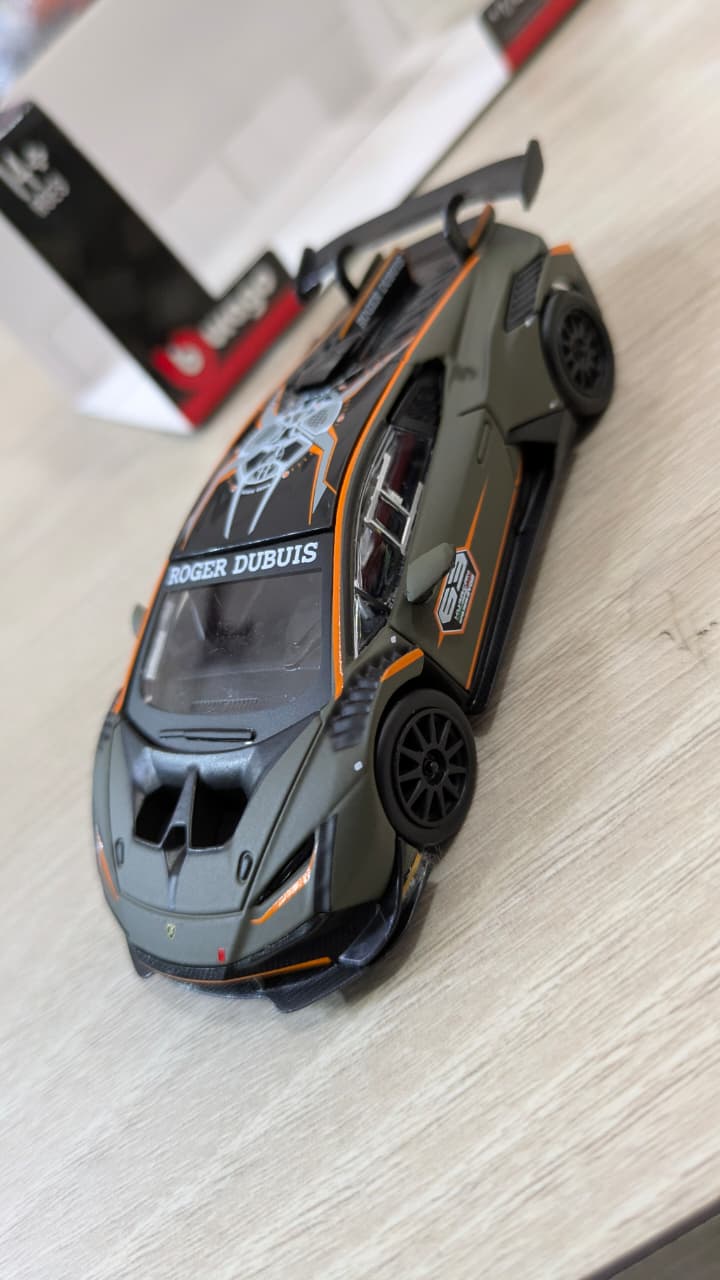 1:43 scale Lamborghini Huracan super Trofeo Evo2 bburago Diecast model