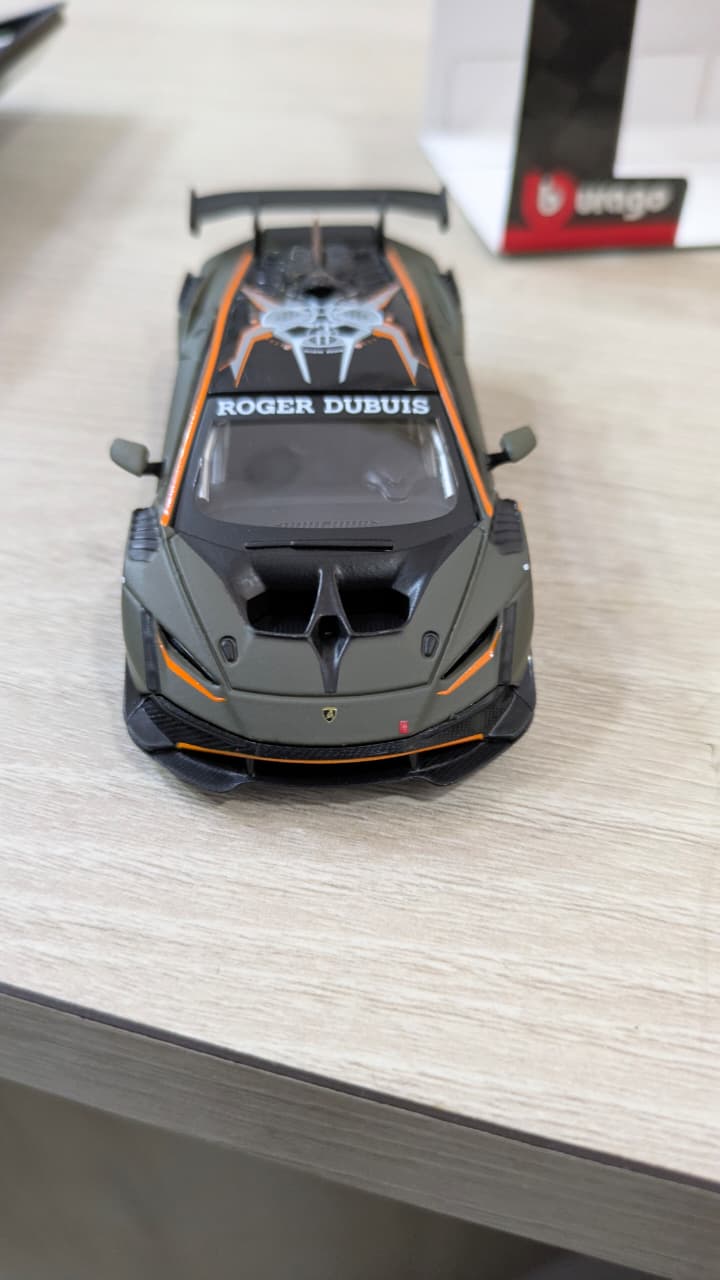 1:43 scale Lamborghini Huracan super Trofeo Evo2 bburago Diecast model