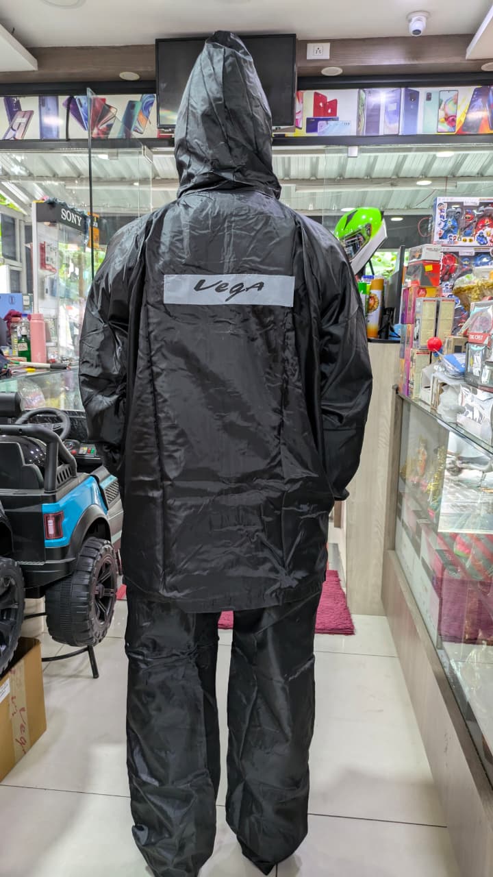 Vega jazz rain wear Black Color (with free size pant )