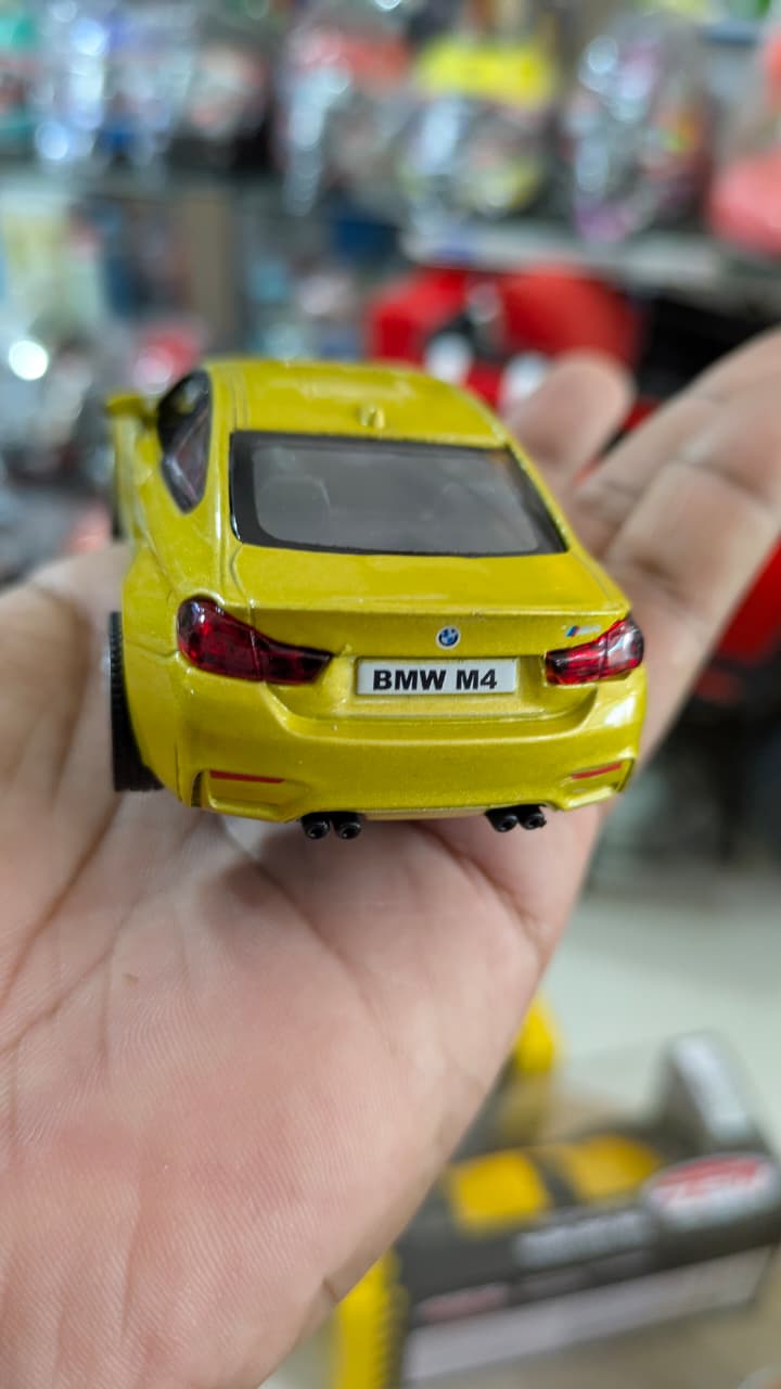 1:32 scale BMW M4  RMZ Diecast collections
