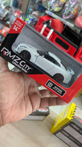 1:32 Nissan GTR R35 white rmz Diecast model
