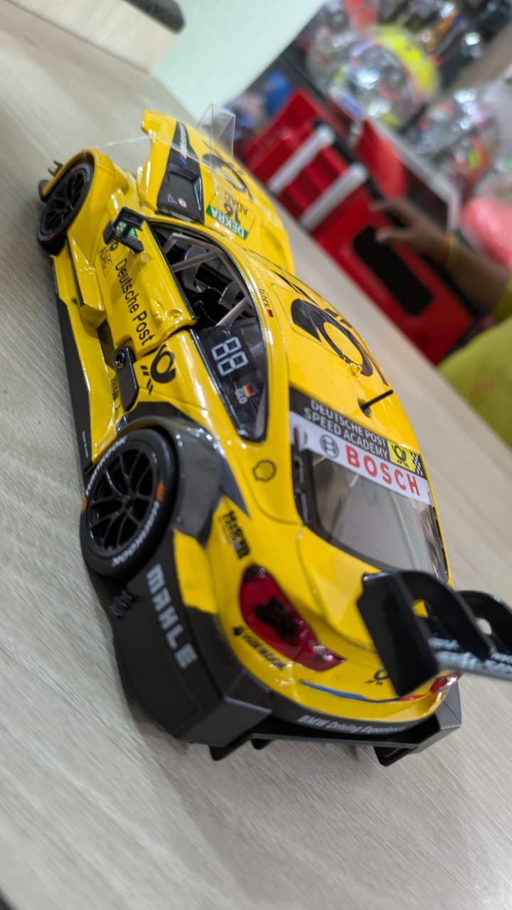 1:24 scale Bmw m4 DTM Yellow MSZ Diecast  cars