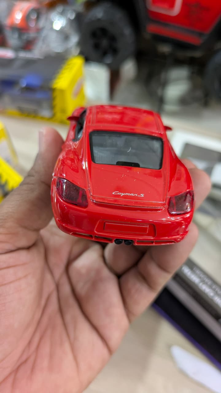 1:32 scale Porsche Cayman Red MSZ cars