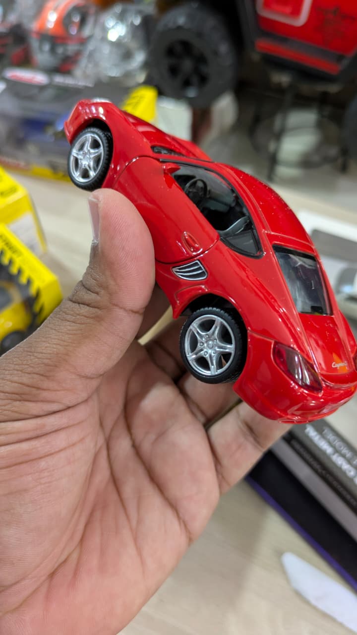 1:32 scale Porsche Cayman Red MSZ cars