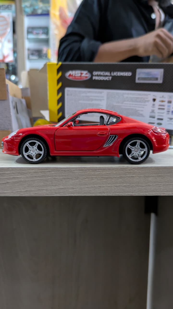 1:32 scale Porsche Cayman Red MSZ cars