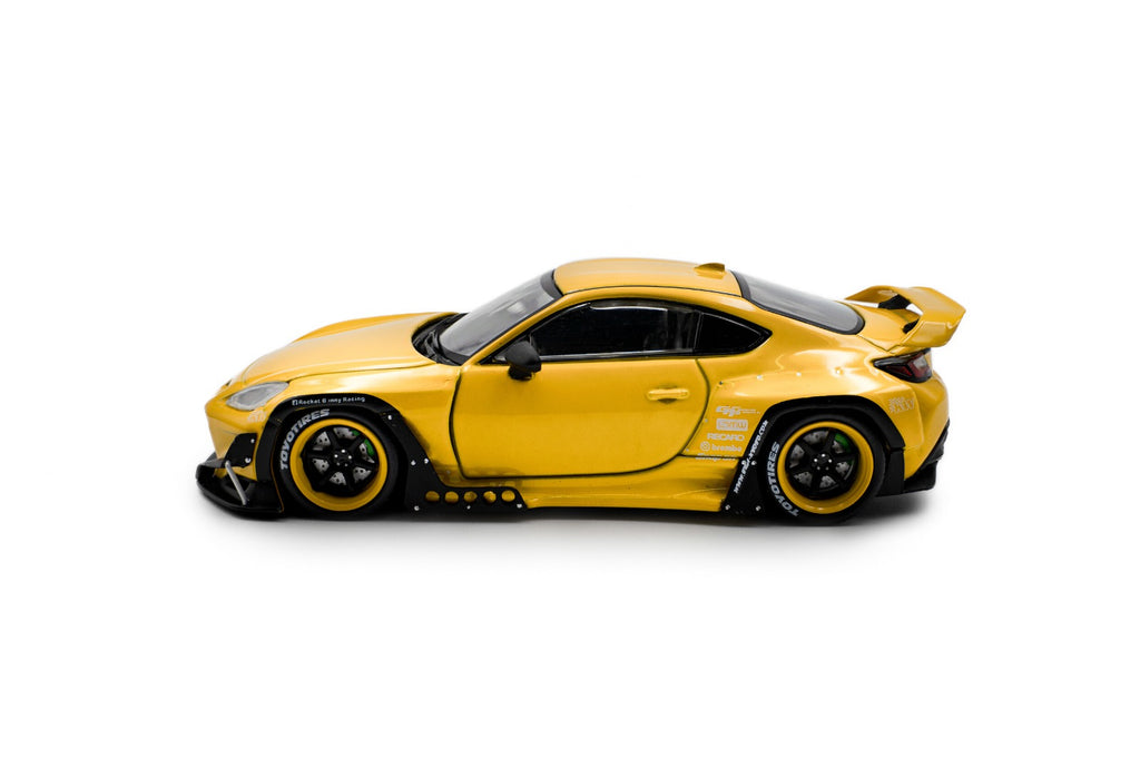 1:43 PANDEM TOYOTA GR86 2022 YELLOW SOLIDO