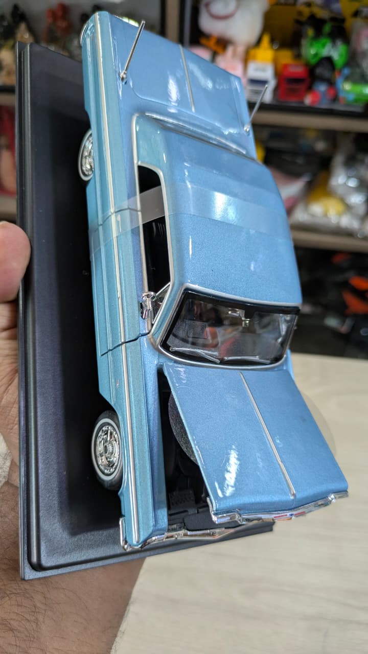 1:24 scale 1964 Chevrolet Impala SS bburago Diecast