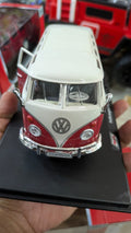 1:25 scale Volkswagen samba van red Maisto Diecast