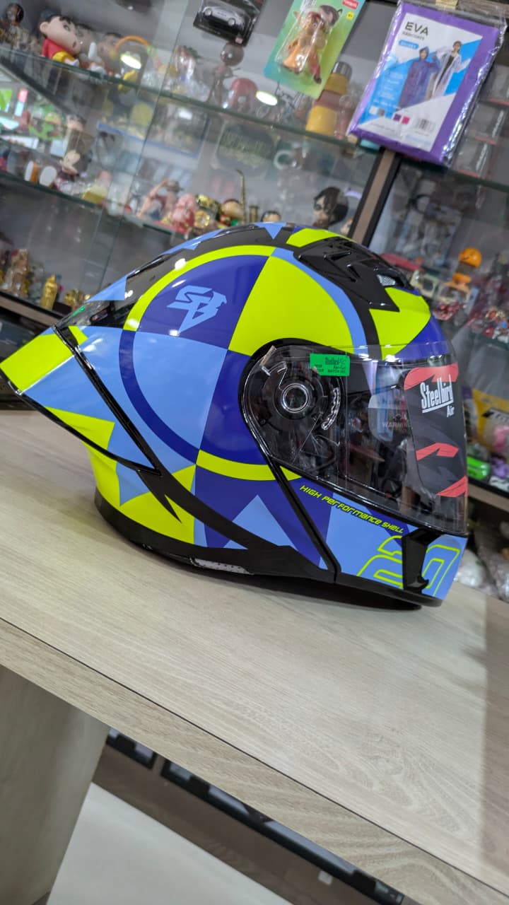 Steelbird sba20 star flip up helmet