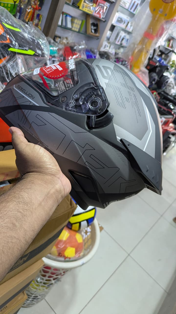 Studds Driftter D6 Grey MAT Finish Full Face Helmet