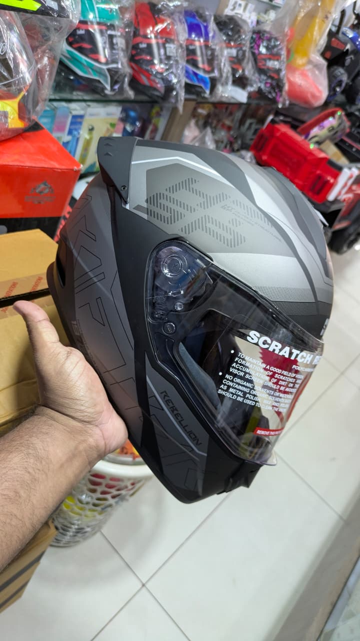 Studds Driftter D6 Grey MAT Finish Full Face Helmet