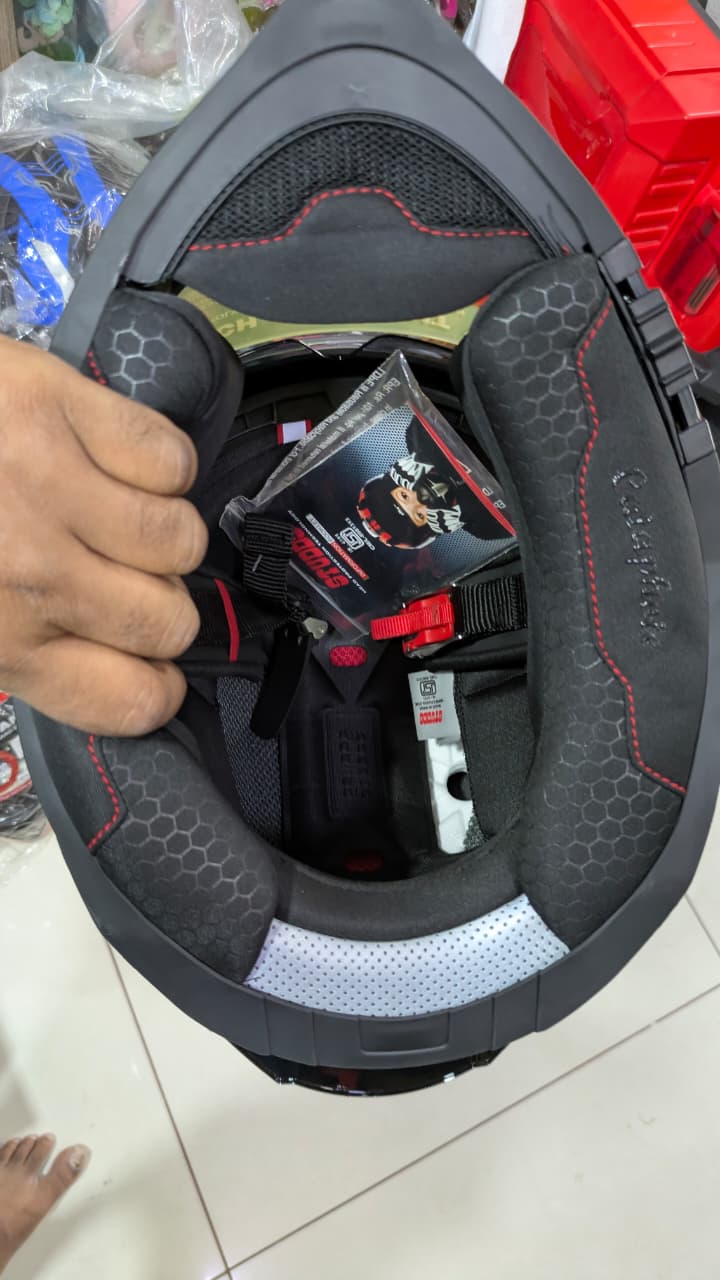 Studds Helios Full Face glossy Black Helmet