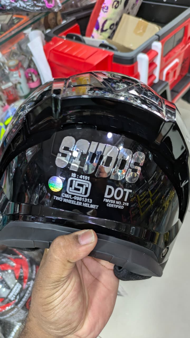 Studds Helios Full Face glossy Black Helmet