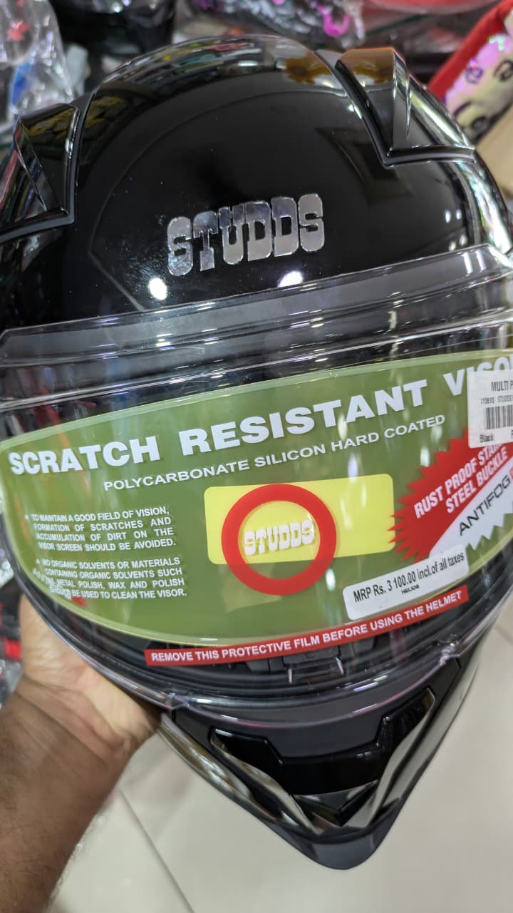 Studds Helios Full Face glossy Black Helmet