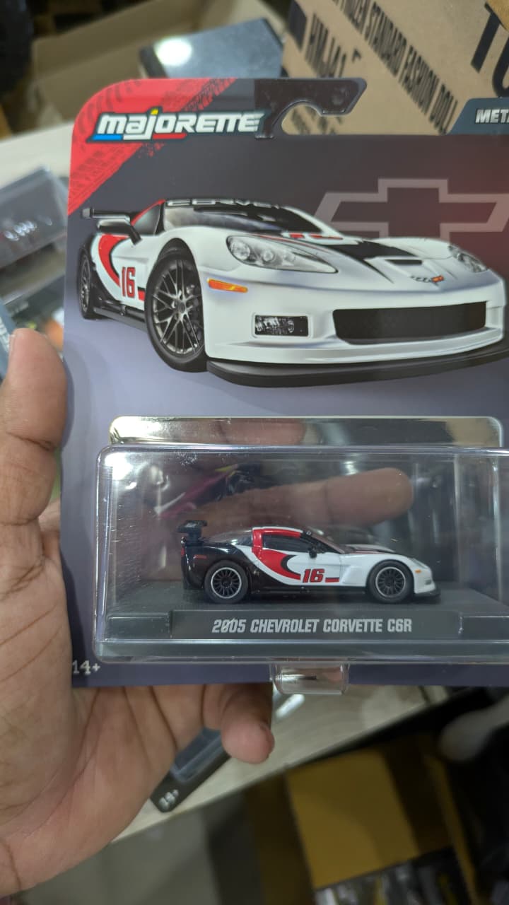 2005 Chevrolet corvette c6r white black majorette premium Diecast