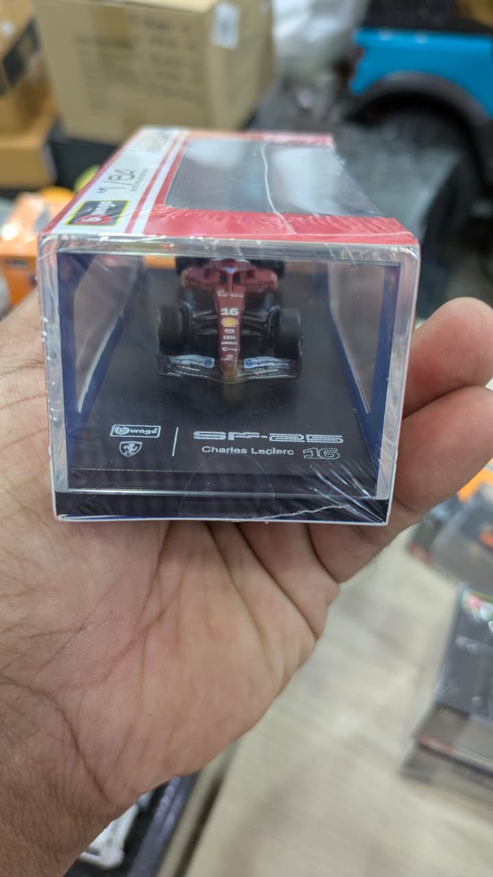 1:64 bburago F1 Ferrari sf25 Charles Leclerc Diecast (acrylic box packing)