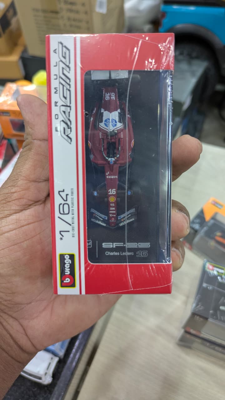 1:64 bburago F1 Ferrari sf25 Charles Leclerc Diecast (acrylic box packing)