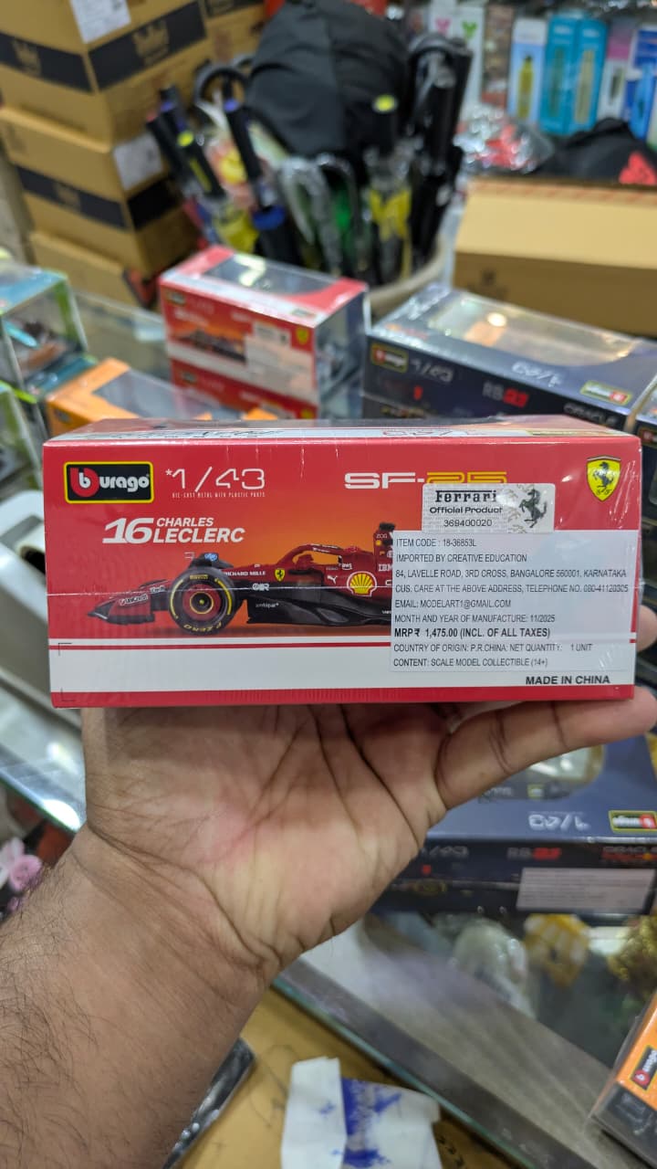 1:43 bburago F1 SF-25 - Charles LECLERC Diecast (with acrylic box )