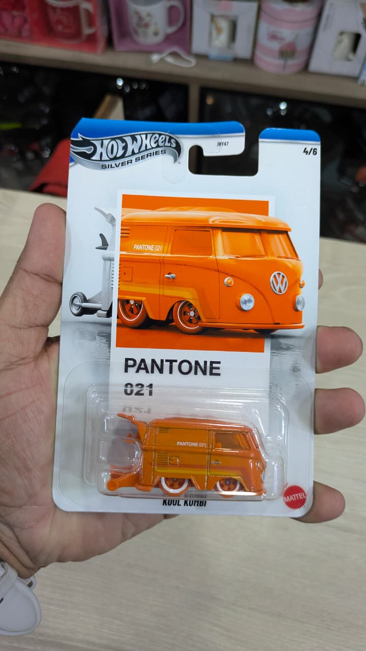 Hotwheels silver series Pantone KOOL KOMBI
